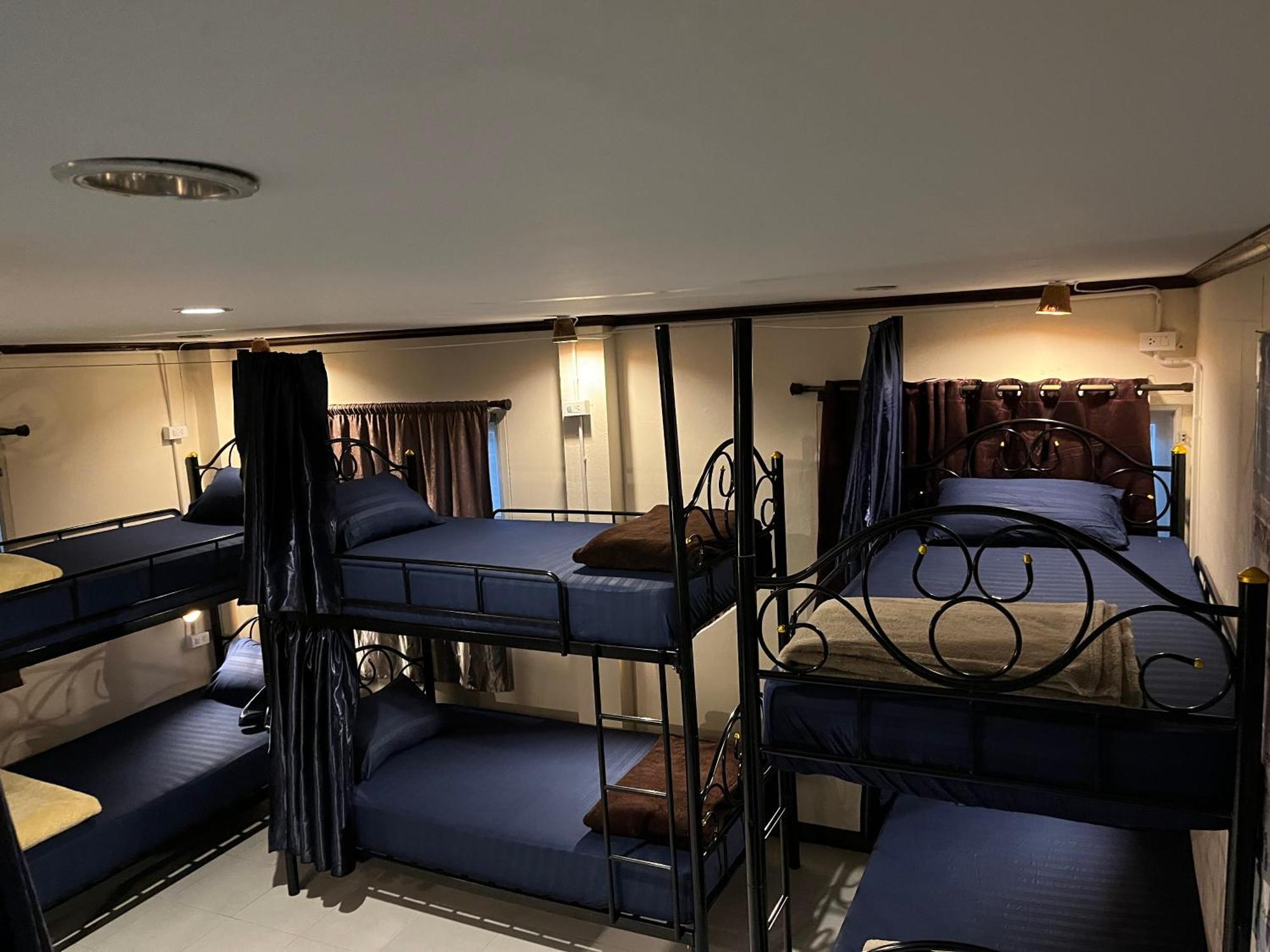 Moon Dolphin Hostel Haad Rin Eksteriør billede