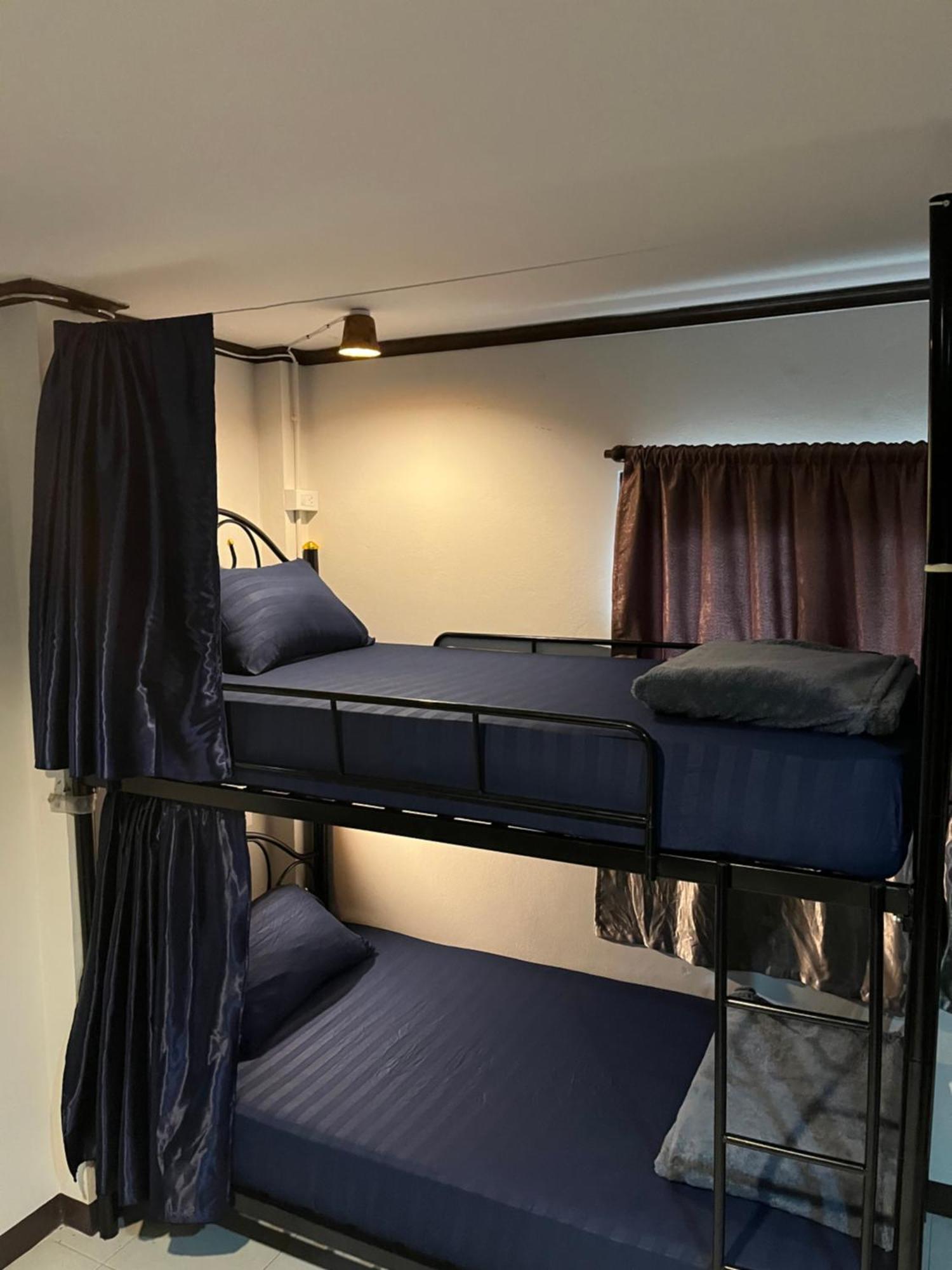 Moon Dolphin Hostel Haad Rin Eksteriør billede