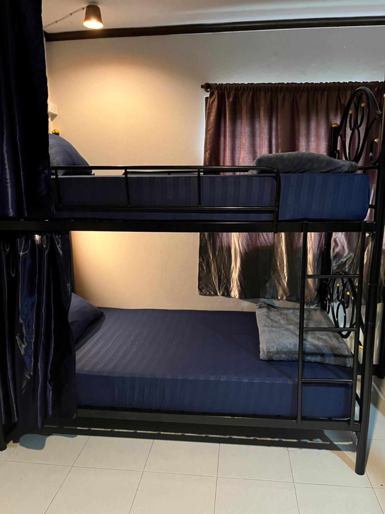 Moon Dolphin Hostel Haad Rin Eksteriør billede